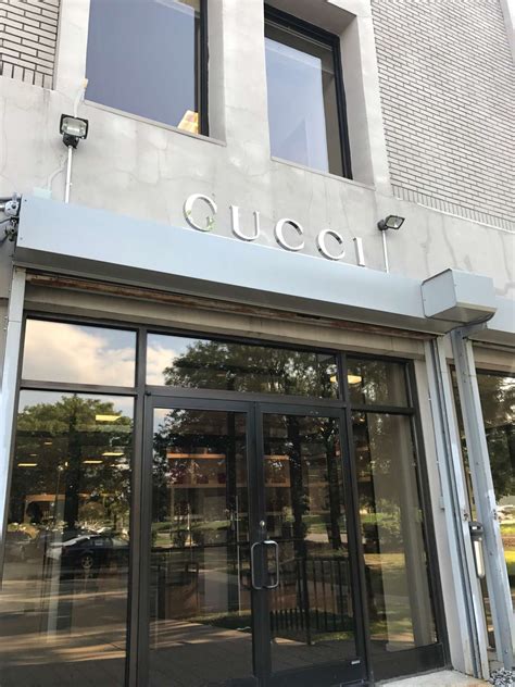 gucci outlet secaucus phone number|Gucci Outlet store in The Outlet Shoppes of the Bluegrass.